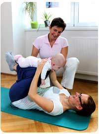 Rückbildung mit Baby Gymnastik mit Baby